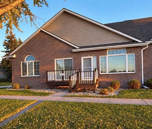 726 3rd Ave, Worthington, MN, 56187-2364 | Card Image