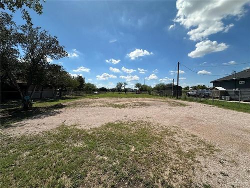 3217 W Mile 4 Rd, Mission, TX, 78574-5440 | Card Image