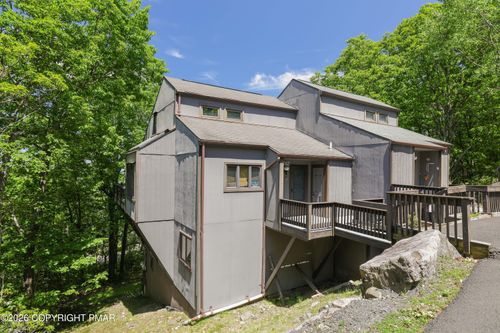 262 Overlook Way, Tannersville, PA, 18372-7726 | Card Image
