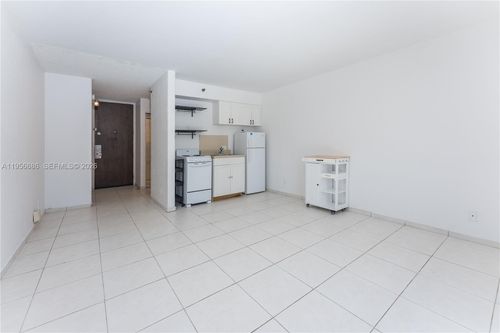 103-16450 Nw 2nd Ave, Miami, FL, 33169-6016 | Card Image