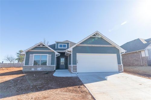 3104 Warwick Way, Moore, OK, 73160-3193 | Card Image