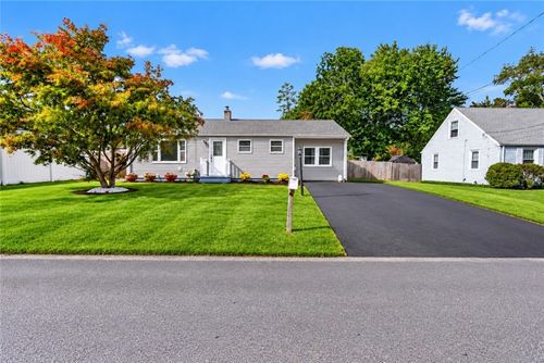 59 Graybar Rd, Warwick, RI, 02888-3952 | Card Image
