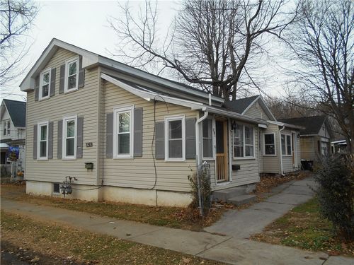 131 Van Anden St, Auburn, NY, 13021-2317 | Card Image