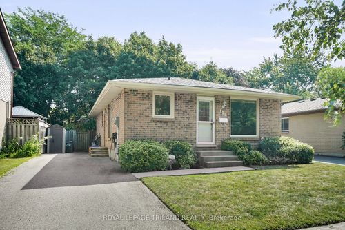 132 Ardsley Cres, London, ON, N6G3W7 | Card Image