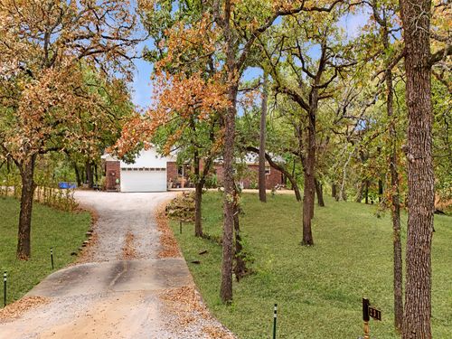 231 Surpentine, Lone Grove, OK, 73443-2202 | Card Image