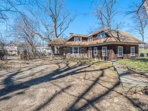 1425 Middle Neck Rd, Port Washington, NY, 11050 | Card Image