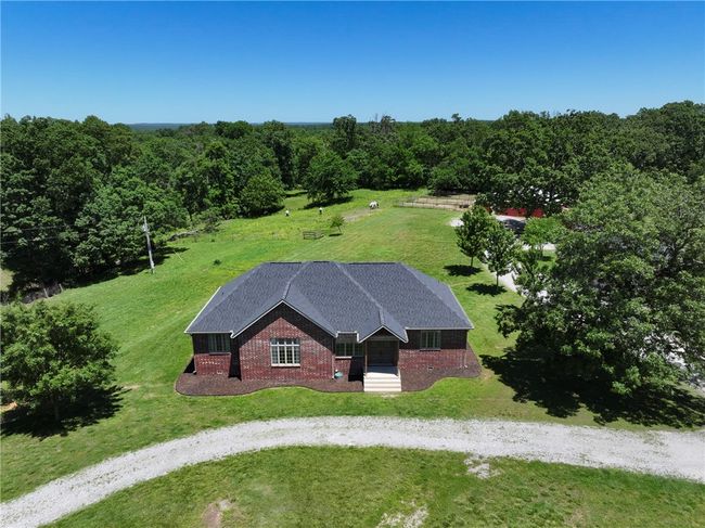 15071 Crossover Rd, House other with 4 bedrooms, 2 bathrooms and null parking in Gravette AR | Image 40