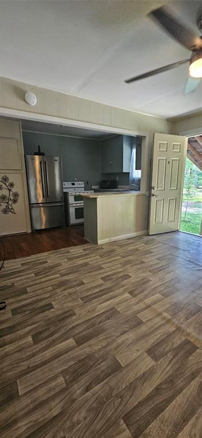 A - 6 Pines Rd, Home with 2 bedrooms, 1 bathrooms and null parking in New Caney TX | Image 9