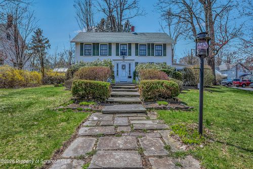 324 Cedar St, Montrose, PA, 18801-1366 | Card Image