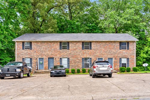 460 Martha Ln, Clarksville, TN, 37043-2928 | Card Image
