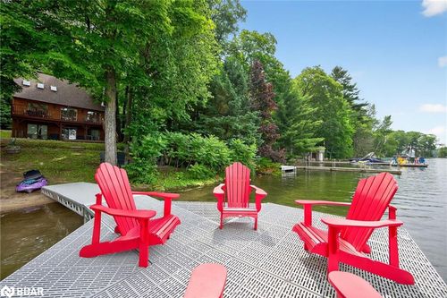 176 Farlain Lake Rd E, Tiny, ON, L9M0B5 | Card Image
