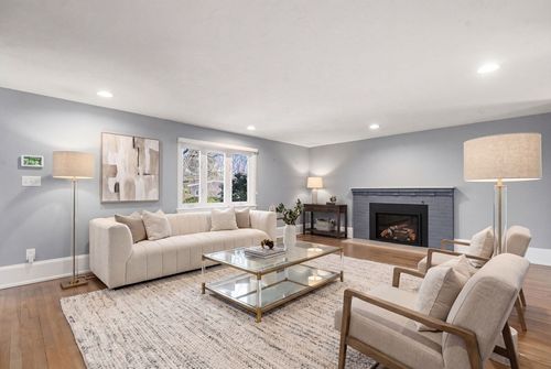 41 Juniper Ln, Newton, MA, 02459-2839 | Card Image