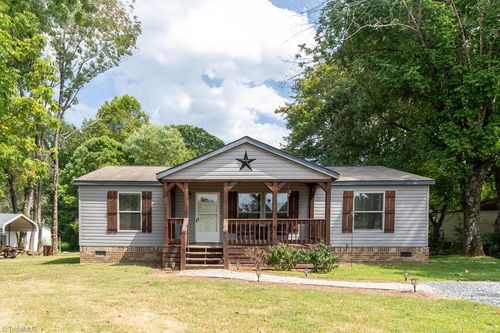 8316 Hillsville Rd, Sophia, NC, 27350-8174 | Card Image