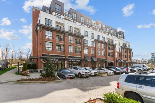b308-20018 83a Avenue, Langley, BC, V2Y3P3 | Card Image