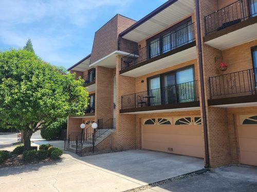 1w-4021 W 93rd Pl, Oak Lawn, IL, 60453-1985 | Card Image