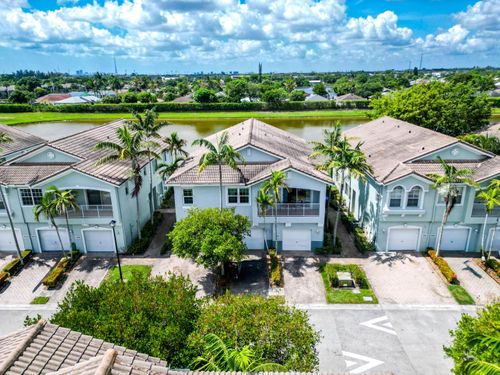 3133 Laurel Ridge Cir, Riviera Beach, FL, 33404-1840 | Card Image