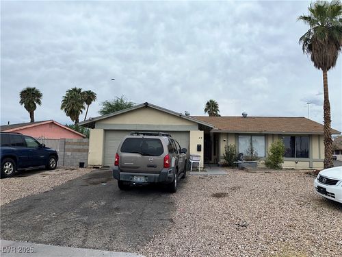 49 Del Amo Dr, Las Vegas, NV, 89110-4469 | Card Image