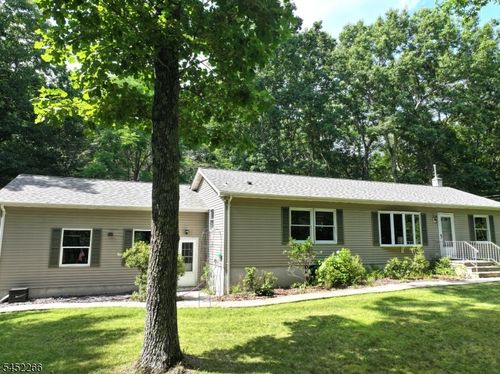 24 Fox Hollow Rd, Montague, NJ, 07827-3500 | Card Image
