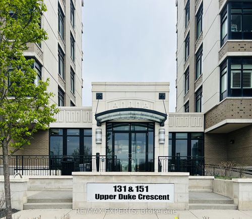 104-131 Upper Duke Crescent, Markham, ON, L6G0C9 | Card Image