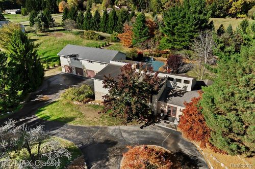 2345 E Commerce St, Milford, MI, 48381-1446 | Card Image