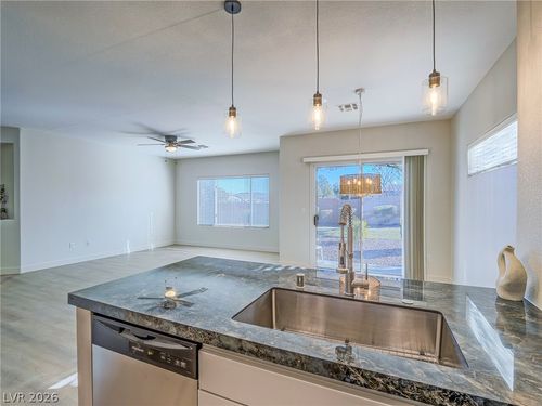 1510 Fieldbrook St, Henderson, NV, 89052-6402 | Card Image