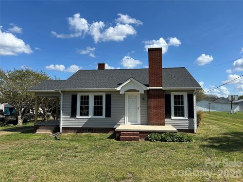 604 Dodge St, Kannapolis, NC, 28083-5062 | Card Image