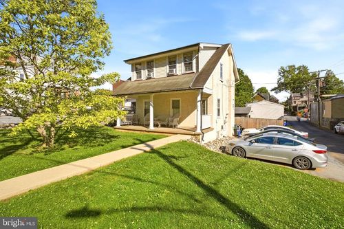 316 W Market St, WEST CHESTER, PA, 19382-2805 | Card Image