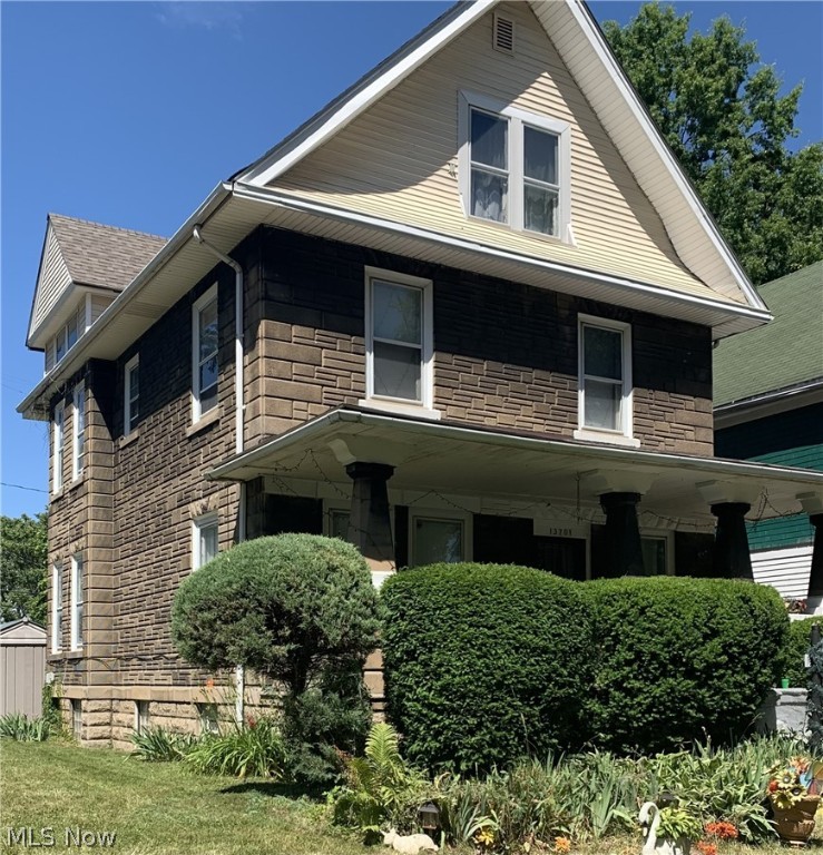 Earlwood Rd, Cleveland, OH 44110