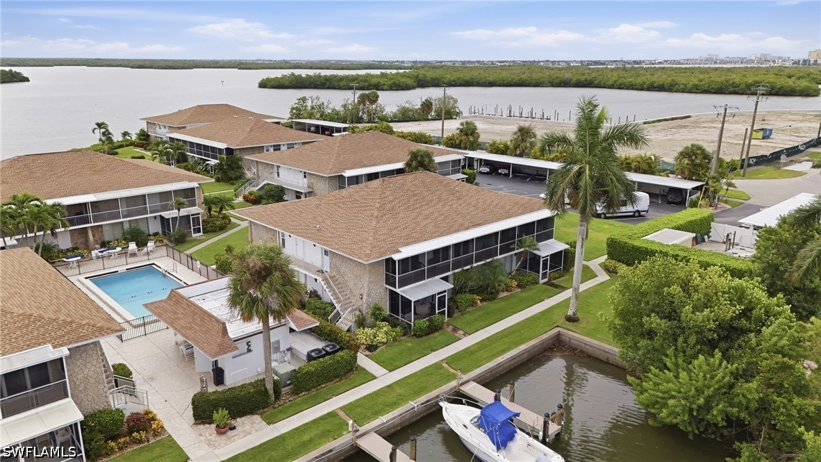 Residential in Naples 4