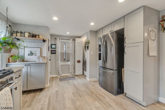 321 Boyden Ave, House other with 2 bedrooms, 1 bathrooms and null parking in Maplewood NJ | Image 7