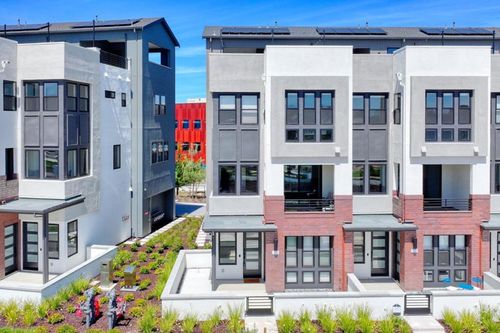 135 8th St, Marina, CA, 93933-6047 | Card Image