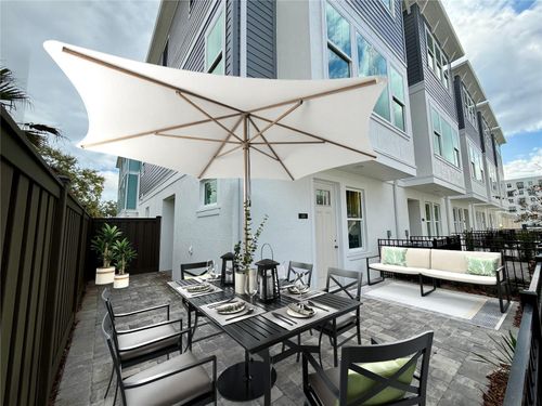 498 31st Way N, St Petersburg, FL, 33713 | Card Image