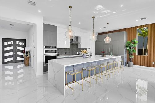 12300 Rhino Oaks Dr, Davie, FL, 33325-3922 | Card Image