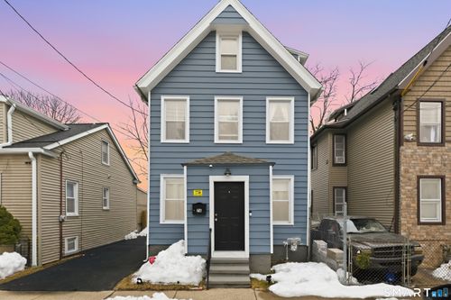 76 Westfield St, West Haven, CT, 06516-1331 | Card Image