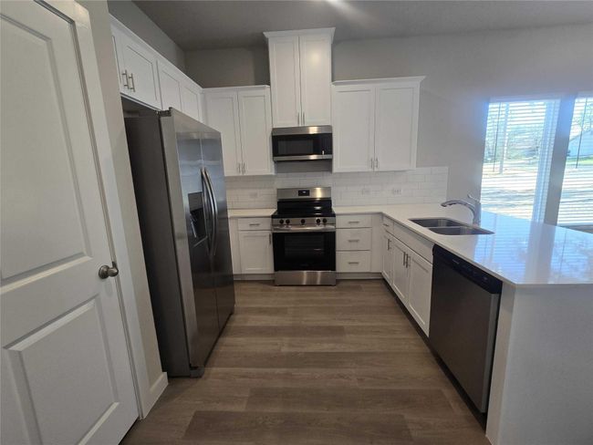 331 E Hull St, House other with 6 bedrooms, 6 bathrooms and null parking in Denison TX | Image 5