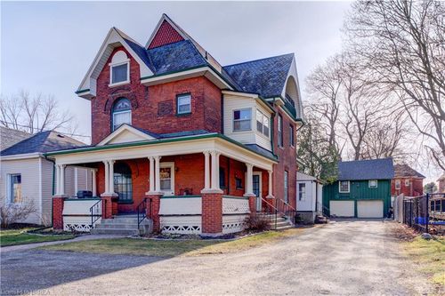 111 Erie Ave, Brantford, ON, N3S2G3 | Card Image