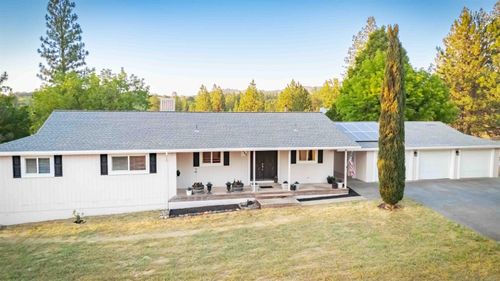 7480 Perry Creek Rd, Somerset, CA, 95684-9207 | Card Image