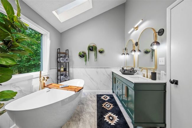 7018 Franklin Rd, House other with 4 bedrooms, 4 bathrooms and 2 parking in Seven Fields Boro PA | Image 32