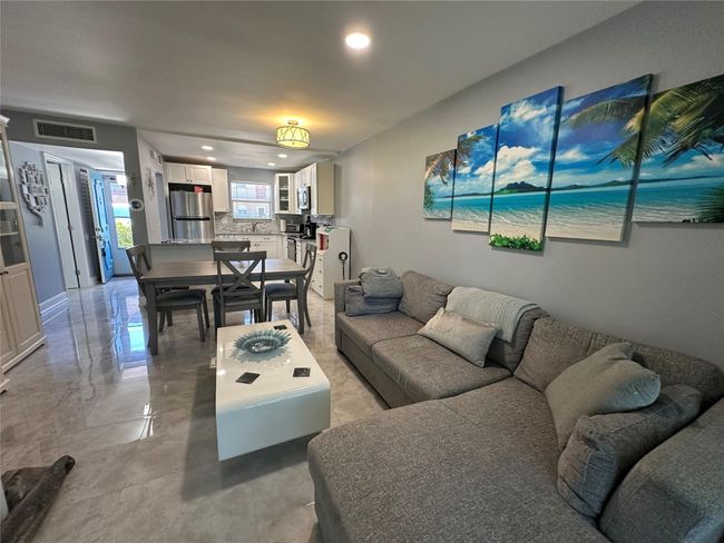 Living area | Image 16