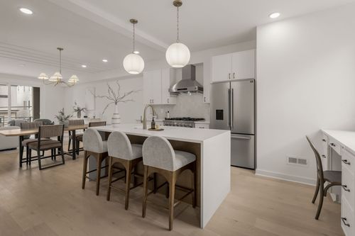 915 Cheatham Pl, Nashville, TN, 37208-2120 | Card Image