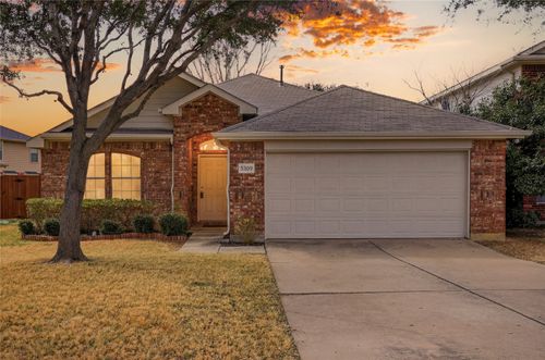 5309 Barkridge Trl, Flower Mound, TX, 75028-4321 | Card Image