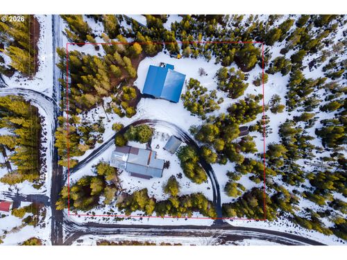 125067 Bunny Butte Rd, Crescent Lake, OR, 97733-7018 | Card Image