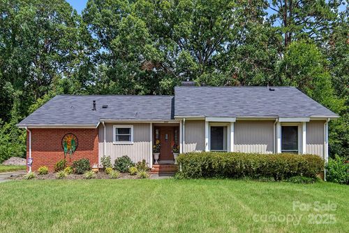 5922 Sullins Rd, Charlotte, NC, 28214-2138 | Card Image