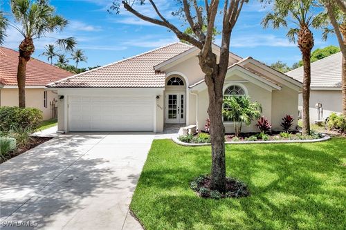 7052 Timberland Cir, NAPLES, FL, 34109-7836 | Card Image