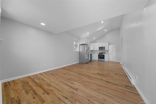 67 Ohio Ave, Medford, NY, 11763-2612 | Card Image