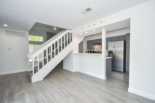 8803 Vinkins Rd, Houston, TX, 77071-2836 | Card Image