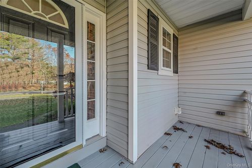 70 Gull Dip Rd, Ridge, NY, 11961-2984 | Card Image