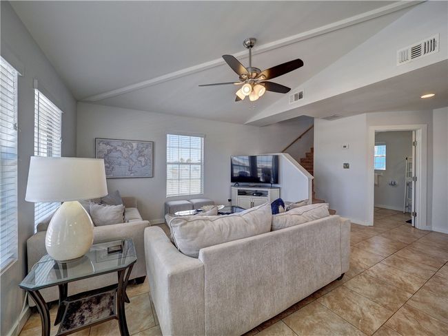 514 Royal Palm Dr, House other with 3 bedrooms, 3 bathrooms and 4 parking in Port Aransas TX | Image 40