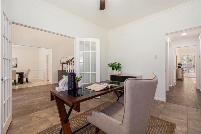 This is a great view to show you the split layout we are talking about! We absolutely love this layout! | Image 9