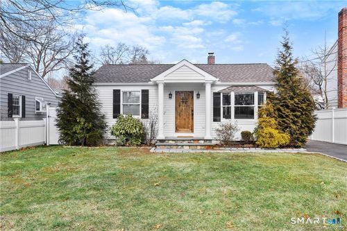 26 Cherry St, Darien, CT, 06820-5321 | Card Image